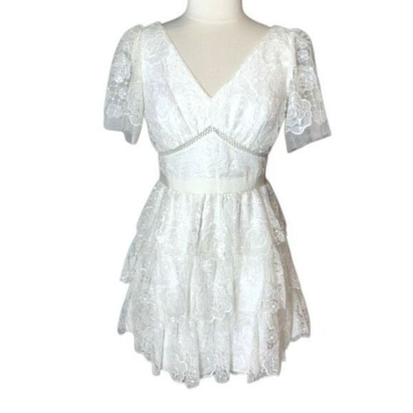Self-Portrait Lace Mini Dress Rose Romantic Sequin Tiered White US 6 Cocktail - Picture 2 of 10